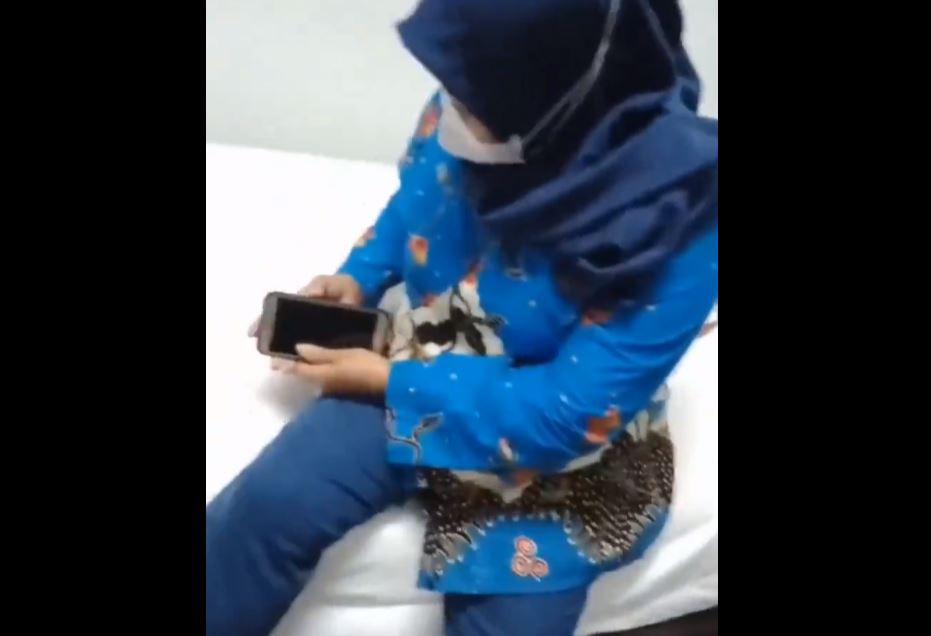 Yang Viral Ibu Main Sama Mandor Saat Jam Istrirahat