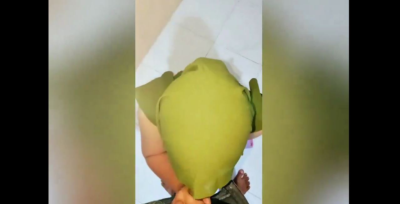 Viral Jilbab Hyper Banget Wikwk Sama Temen Suami NYa Yang Lebih Gagah Dan Kuat